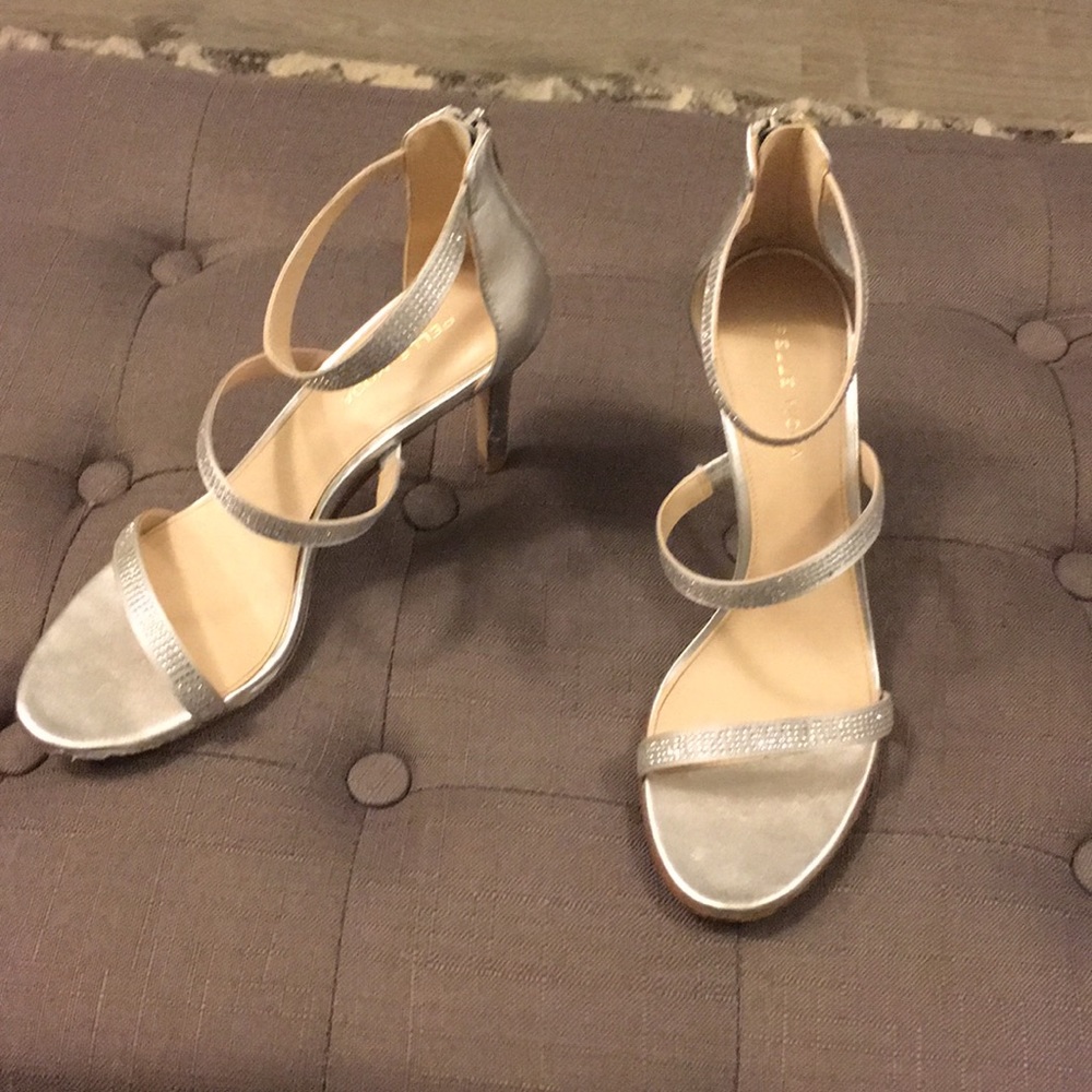 Silver sparkling dress heels